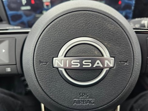New 2025 Nissan Kicks SR w/ SR Premium Package image 31
