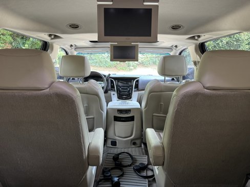Used 2016 Cadillac Escalade ESV Luxury image 20