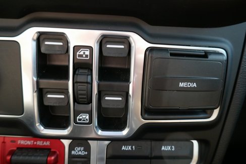 Used 2023 Jeep Gladiator Rubicon w/ Cold Weather Group image 29