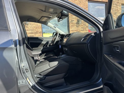 Used 2021 Mitsubishi Outlander Sport ES image 13