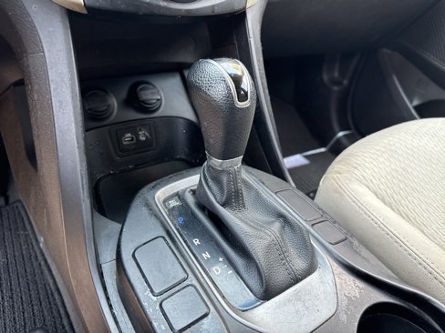 Used 2017 Hyundai Santa Fe Sport image 22
