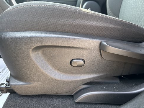 Used 2020 Chevrolet Trax LS w/ Tint and Cruise Package image 13