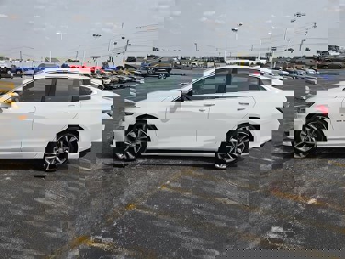 Used 2022 Chevrolet Malibu LT image 6