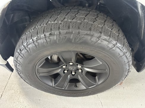 Used 2020 RAM 1500 Big Horn image 3