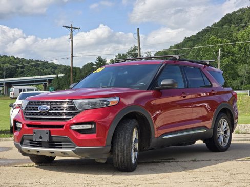 Used 2020 Ford Explorer XLT w/ Equipment Group 202A image 8