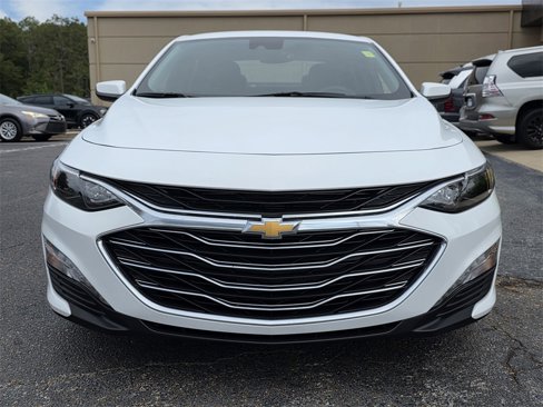 Used 2024 Chevrolet Malibu LT image 2