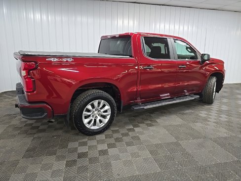 Used 2020 Chevrolet Silverado 1500 Custom w/ Custom Value Package image 3