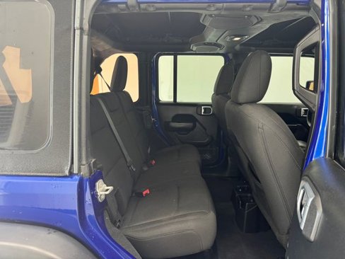 Used 2018 Jeep Wrangler Unlimited Sport S image 18