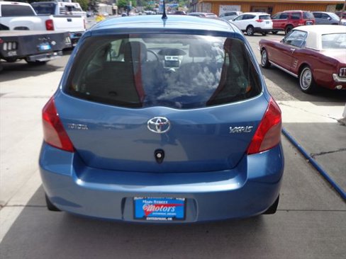 Used 2008 Toyota Yaris 2-Door Hatchback image 3