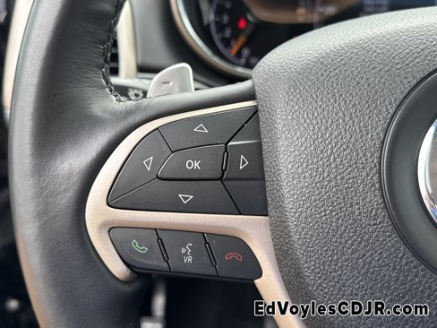 Used 2016 Jeep Grand Cherokee Laredo 75th Anniversary image 29