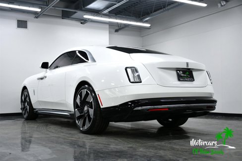 Used 2024 Rolls-Royce Spectre w/ Spectre Launch Package image 8