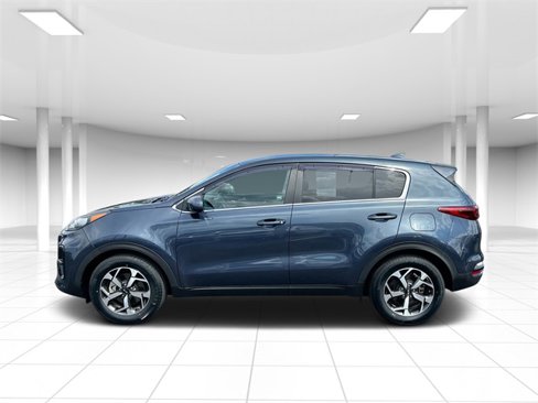 Used 2022 Kia Sportage LX image 5