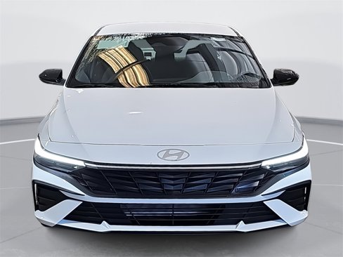 New 2025 Hyundai Elantra Sport image 2