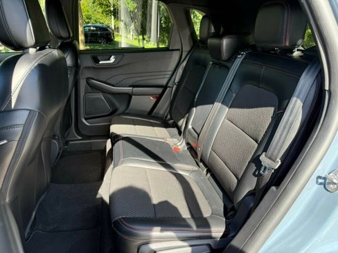 Used 2024 Ford Escape ST-Line image 7