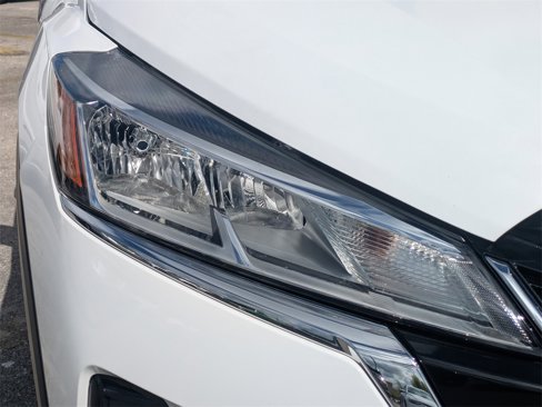 Used 2024 Nissan Kicks SV image 9