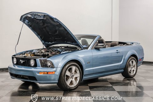 Used 2006 Ford Mustang GT image 33