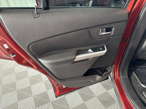 Used 2014 Ford Edge SEL image 25