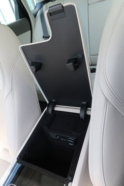 Used 2017 Jaguar XF Prestige image 29