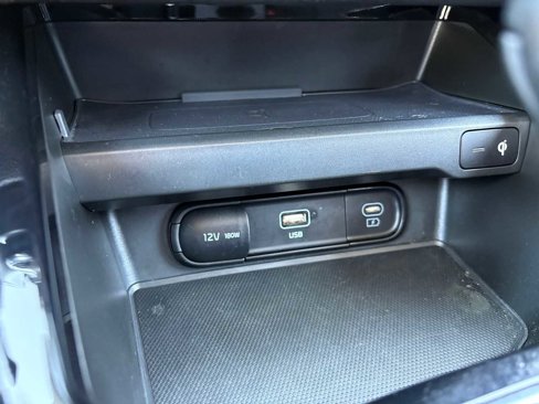 Used 2025 Kia Soul GT-Line image 24