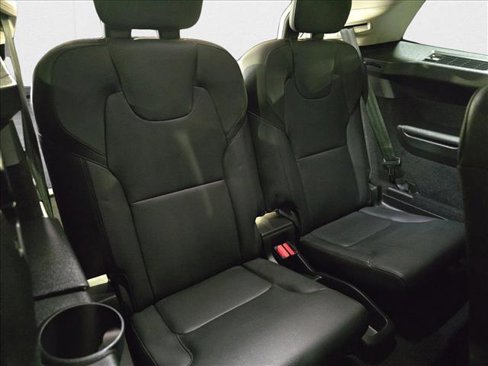 Used 2024 Volvo XC90 B6 Plus w/ Protection Package Premier image 13