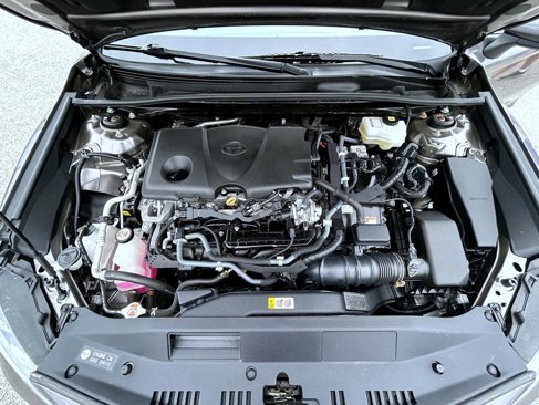 Used 2022 Toyota Camry LE image 23
