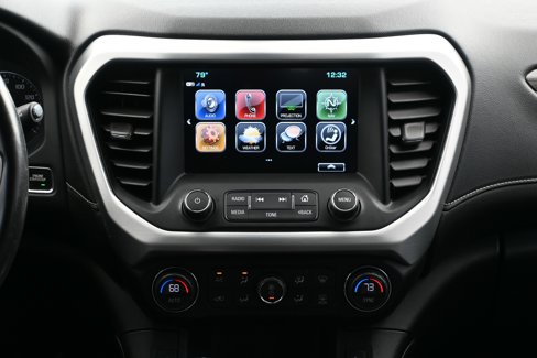 Used 2019 GMC Acadia SLT w/ Black Edition image 5