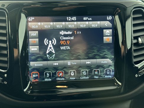 Used 2018 Jeep Compass Limited w/ Navigation Group image 18