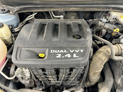 Used 2013 Chrysler 200 LX image 23
