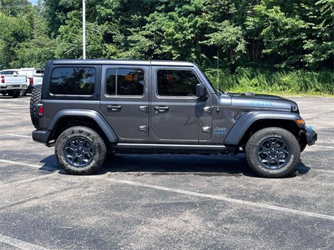 Used 2023 Jeep Wrangler Unlimited image 2
