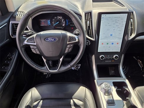 Used 2024 Ford Edge SEL image 13