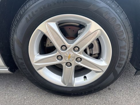 Used 2021 Chevrolet Malibu LS image 18
