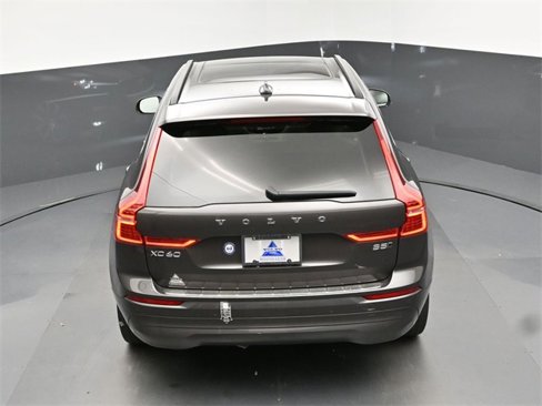 Used 2022 Volvo XC60 B5 Momentum w/ Climate Package image 20