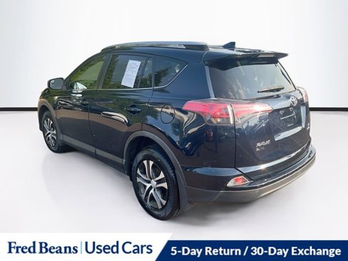 Used 2017 Toyota RAV4 LE image 6