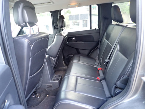 Used 2012 Jeep Liberty Sport image 25