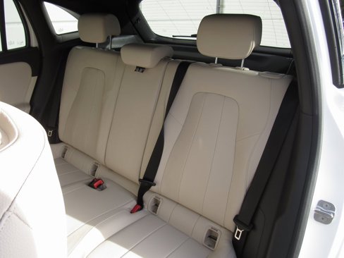 New 2025 Mercedes-Benz GLA 250 4MATIC image 17