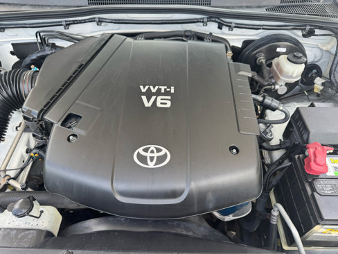 Used 2010 Toyota Tacoma PreRunner image 22