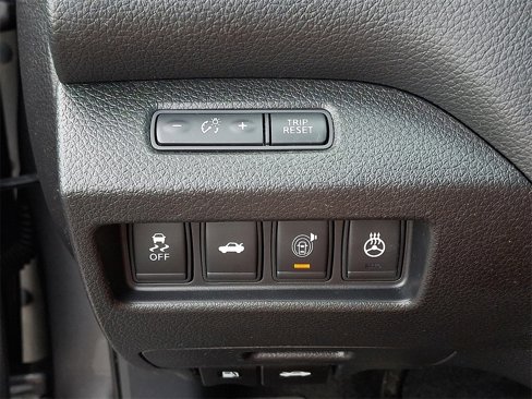 Used 2015 Nissan Altima 2.5 SL w/ Technology Package image 26