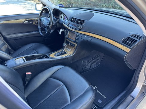 Used 2007 Mercedes-Benz E 350 Sedan image 32