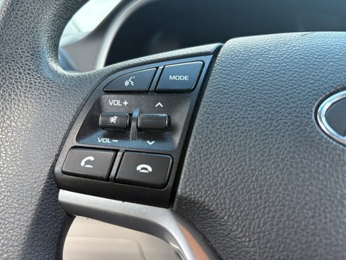 Used 2020 Hyundai Tucson SE image 11