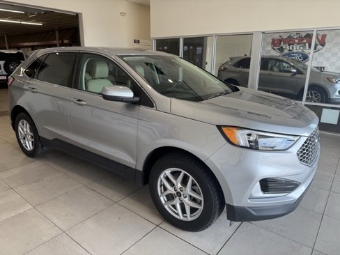Used 2024 Ford Edge SEL image 4