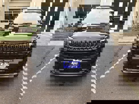 New 2025 Jeep Compass Limited w/ High Altitude Package image 2