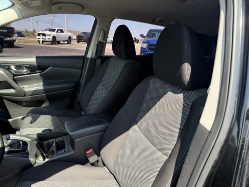 Used 2020 Nissan Rogue Sport SV w/ All-Weather Package image 16