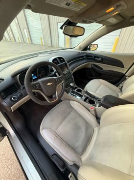 Used 2016 Chevrolet Malibu LT image 12