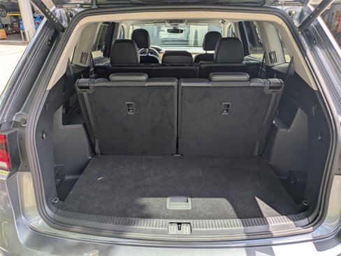 Used 2024 Volkswagen Atlas SE image 12
