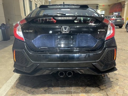 Used 2018 Honda Civic Sport image 4