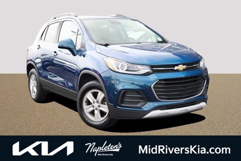 Used 2020 Chevrolet Trax LT w/ Driver Confidence Package image 1