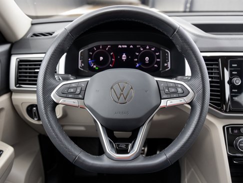 Used 2023 Volkswagen Atlas SEL Premium image 13
