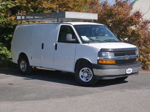 Used 2018 Chevrolet Express 2500 image 22