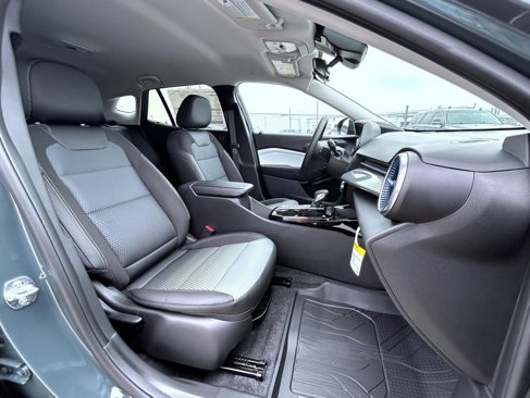 New 2026 Chevrolet Trax LT w/ Driver Confidence Package image 16