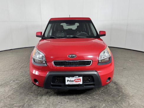 Used 2010 Kia Soul + w/ Audio Pkg image 2